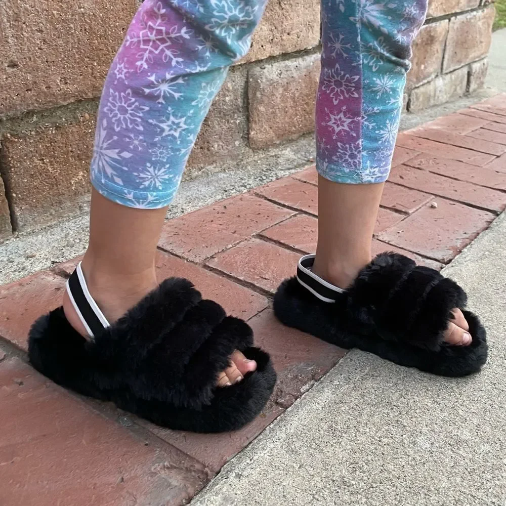 Little Girl Black Faux Fur Flat Sling